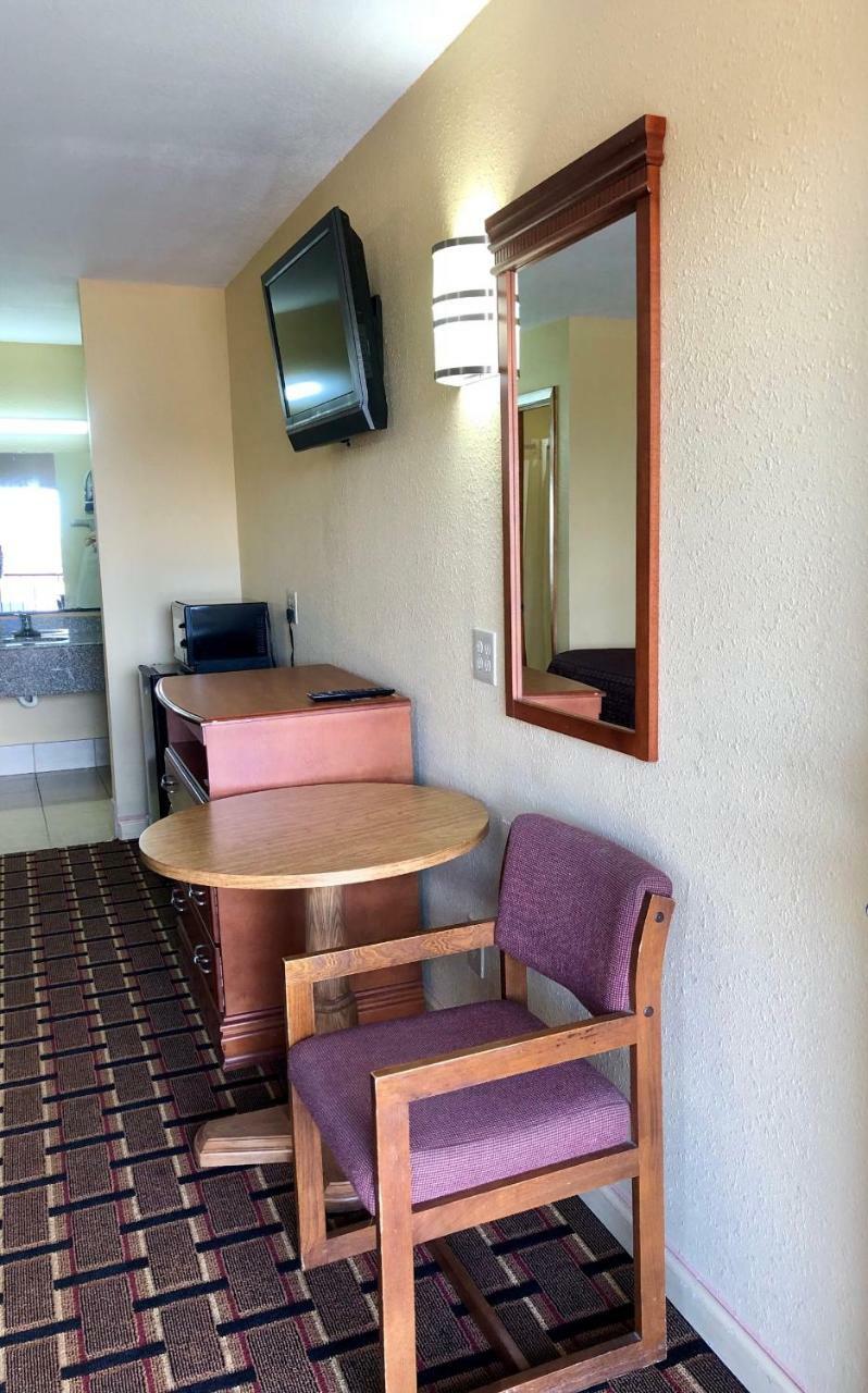 Americas Best Value Inn-Indianola Dış mekan fotoğraf
